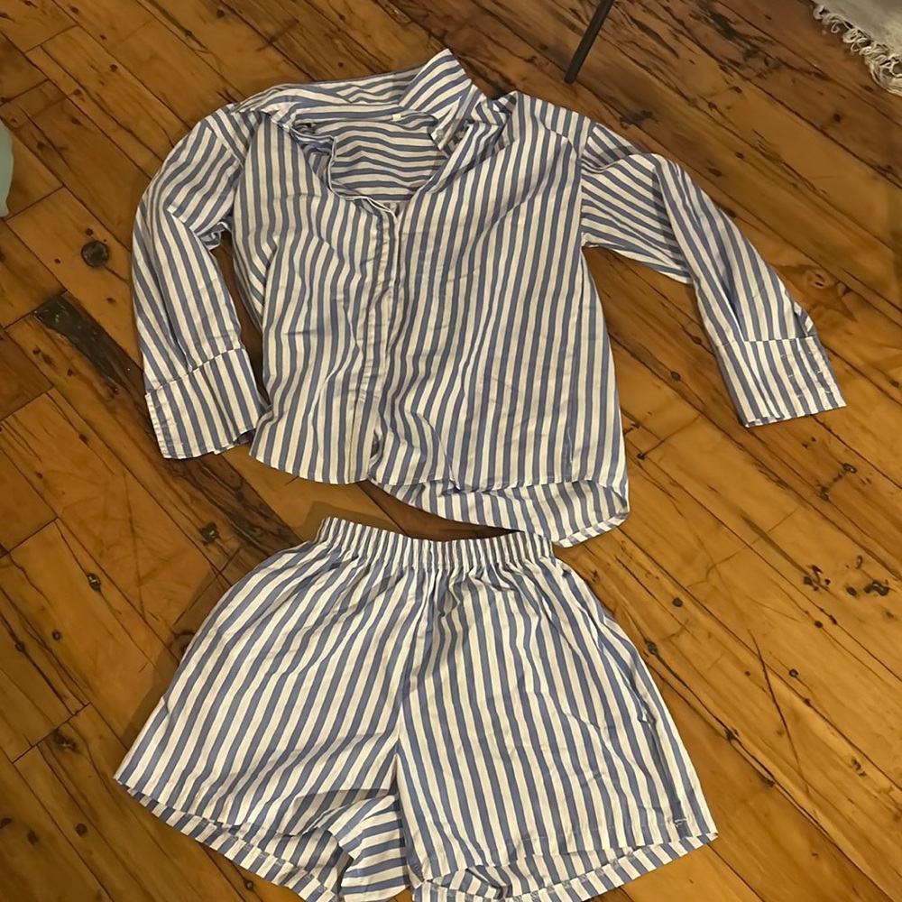 Striped lounge set